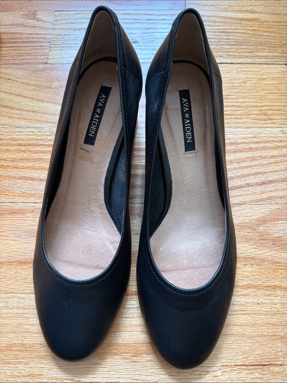 Leather Black Round-Toe Slip-On Block Heels Made  in Spain Size 8